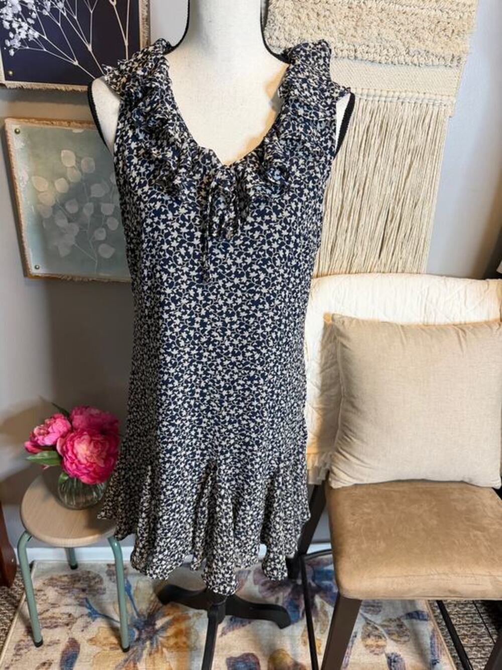 CeCe Navy Floral Ruffle Sleeveless Dress Size Small Lined Fit & Flare Mini